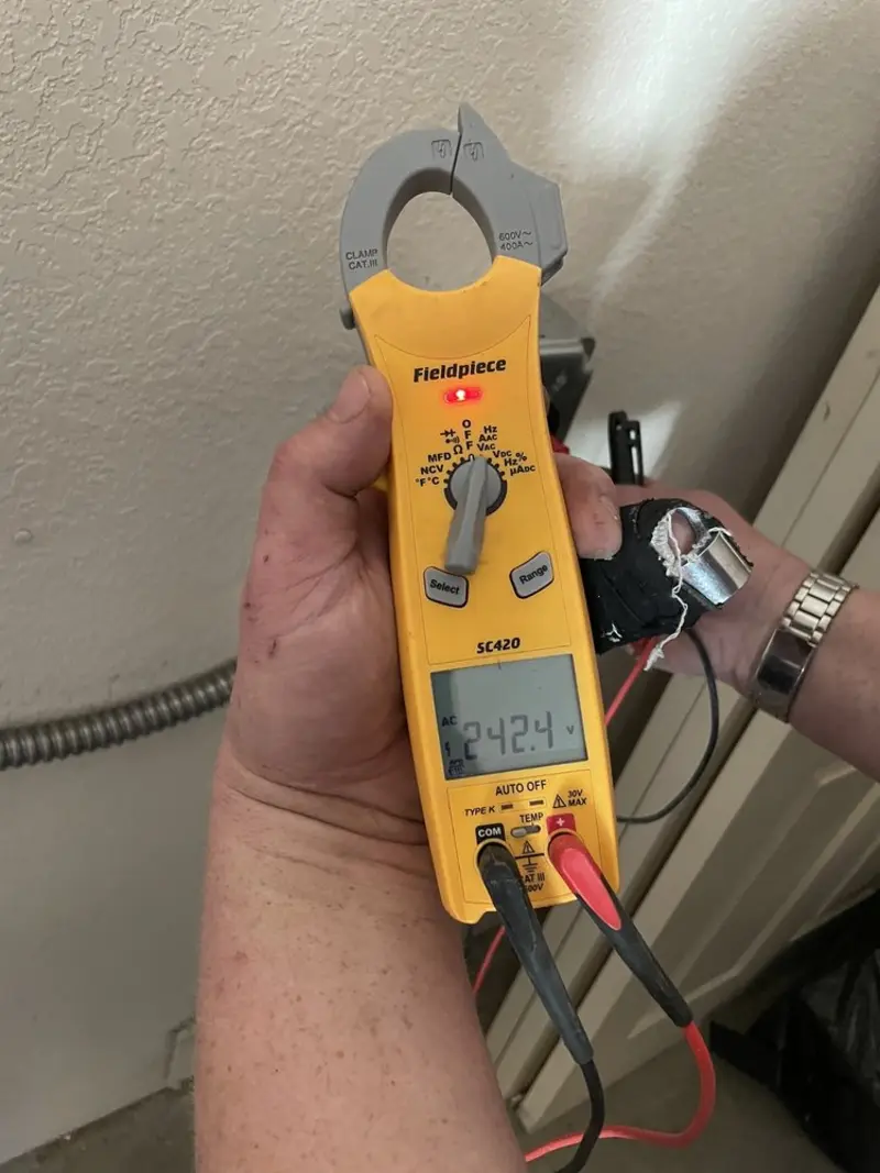 Voltage testing with clamp meter during Circuit Breaker Repair in Winfield